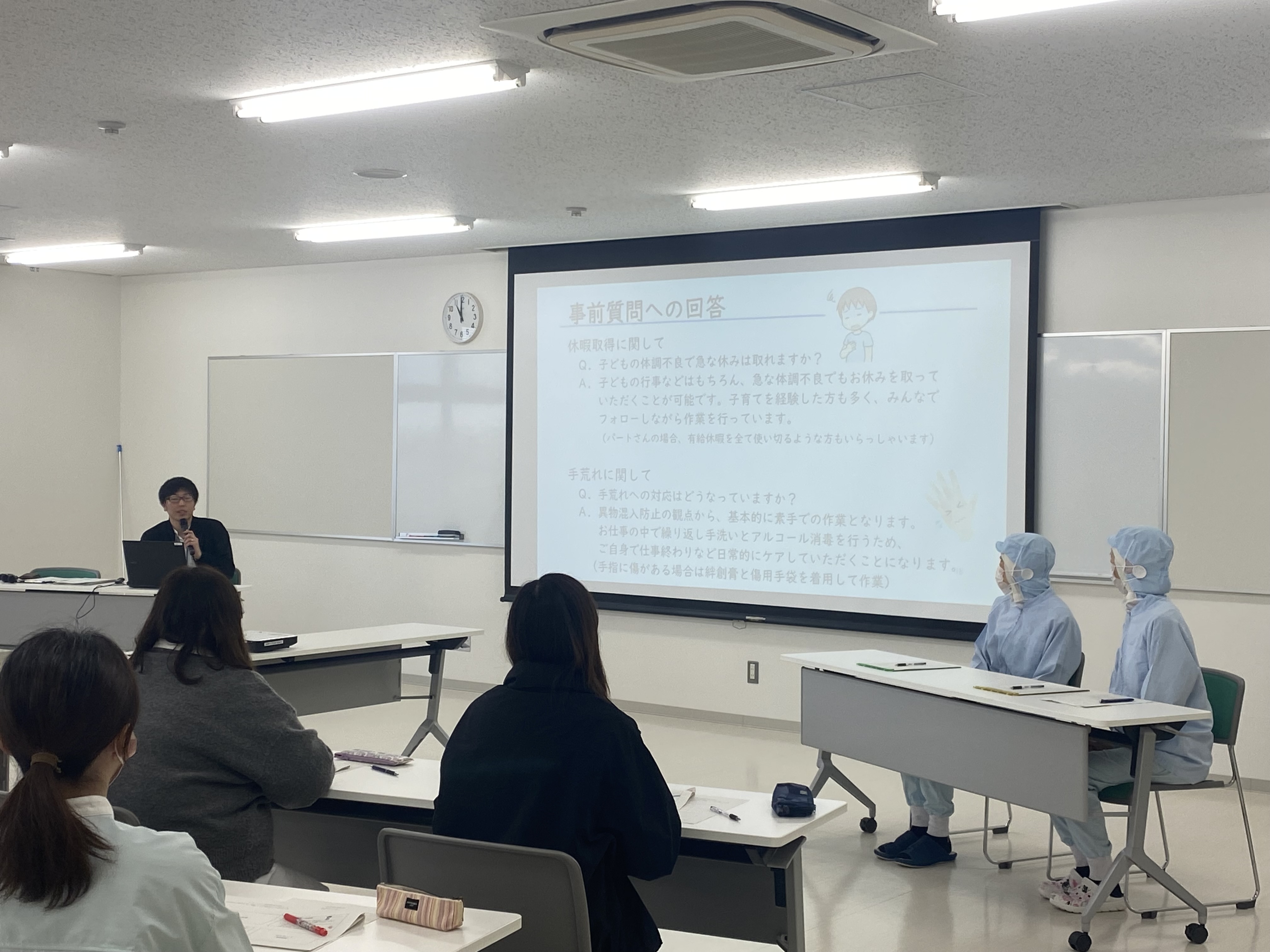 ���^����